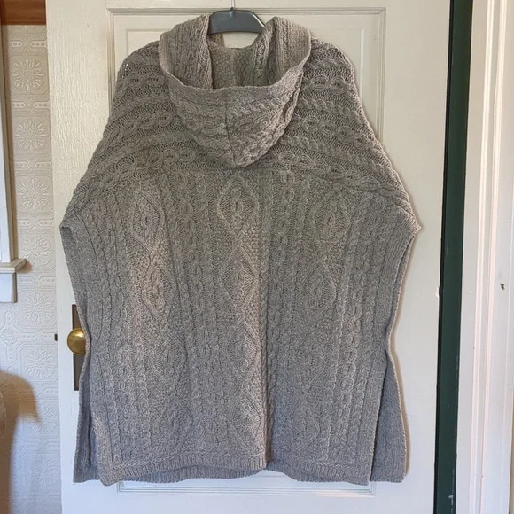 Aran Craft Merino Wool Button Cape Poncho - Picture 10 of 16